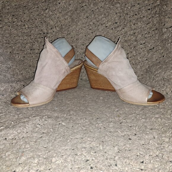 MIZ MOOZ NYC-Blush Pink Perforated Nubuck Kona Wedge Sandal-Sz 40-Near Mint - Picture 1 of 8